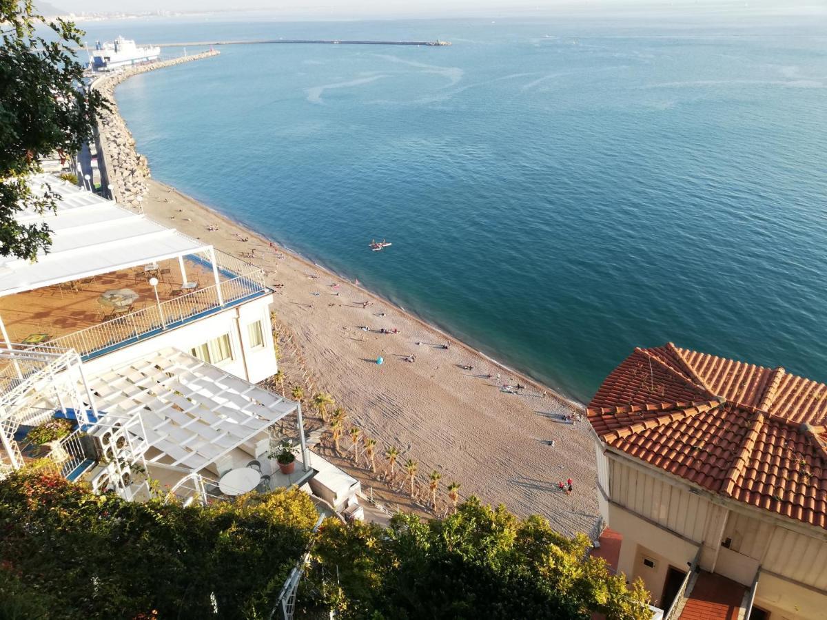 Il Sogno... Bed & Breakfast Salerno Ngoại thất bức ảnh